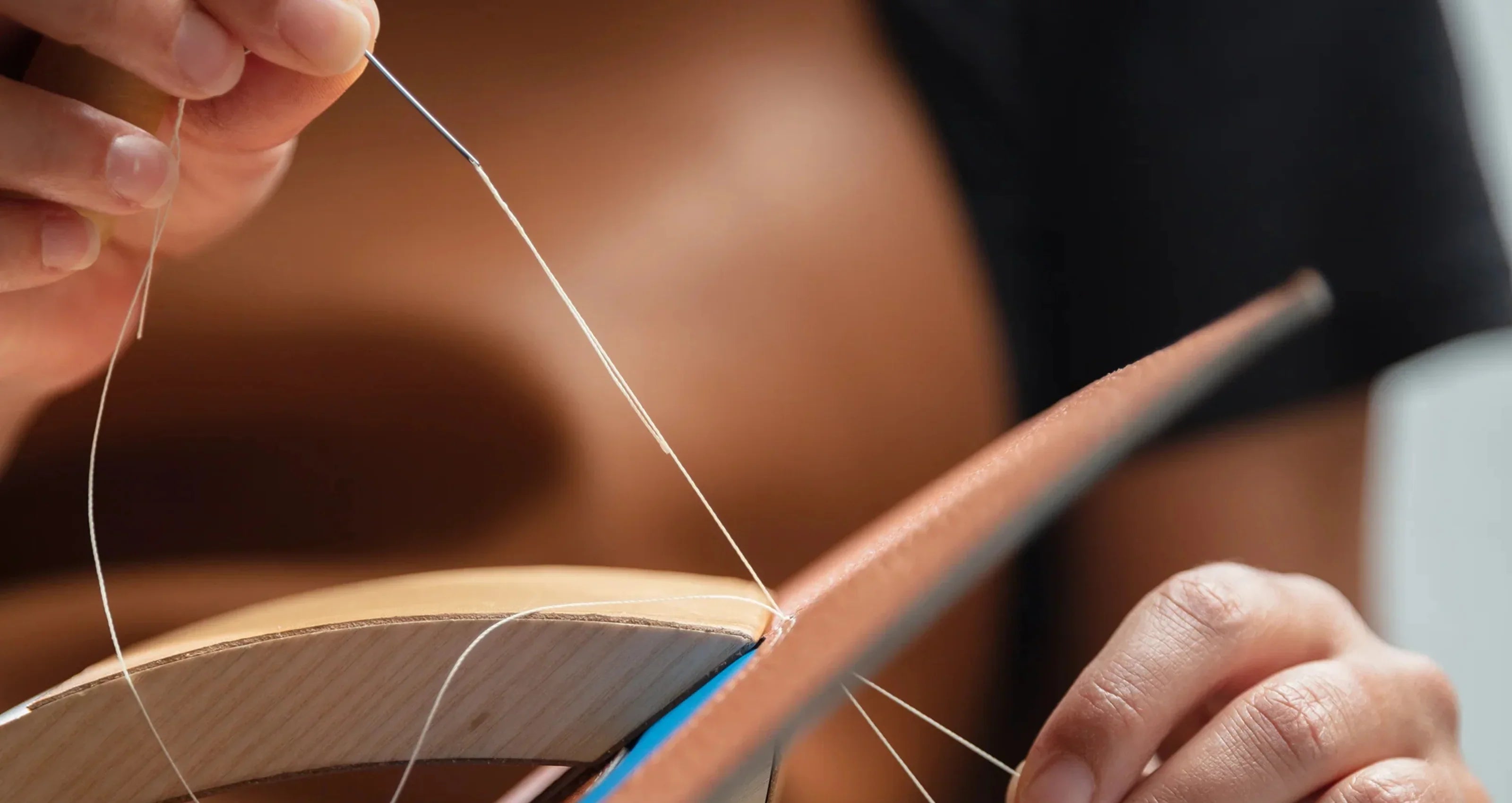 The Black Leather Tote Bag That Defines Modern Luxury