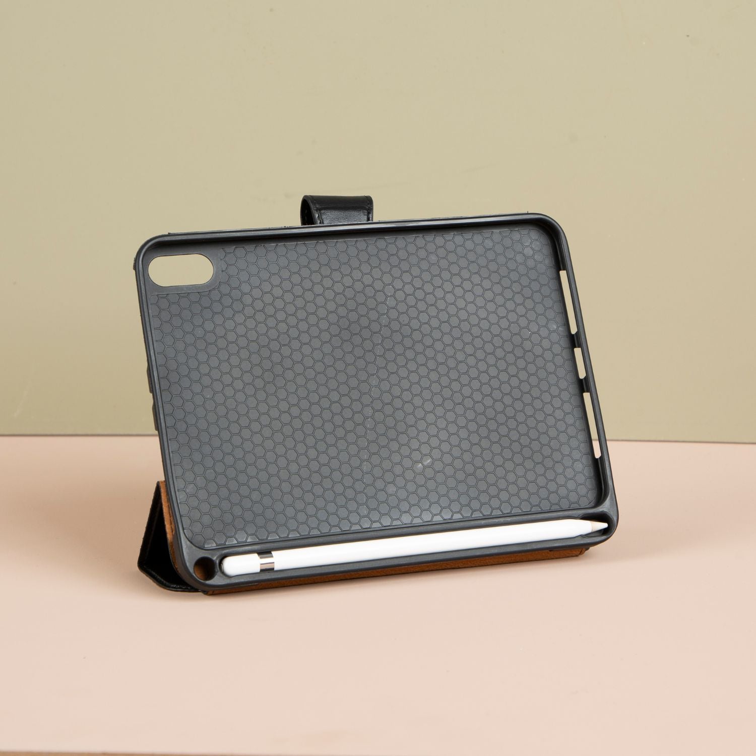 Handcrafted Leather Case for iPad Mini(1,2,3,4,5) Black | PATERSON