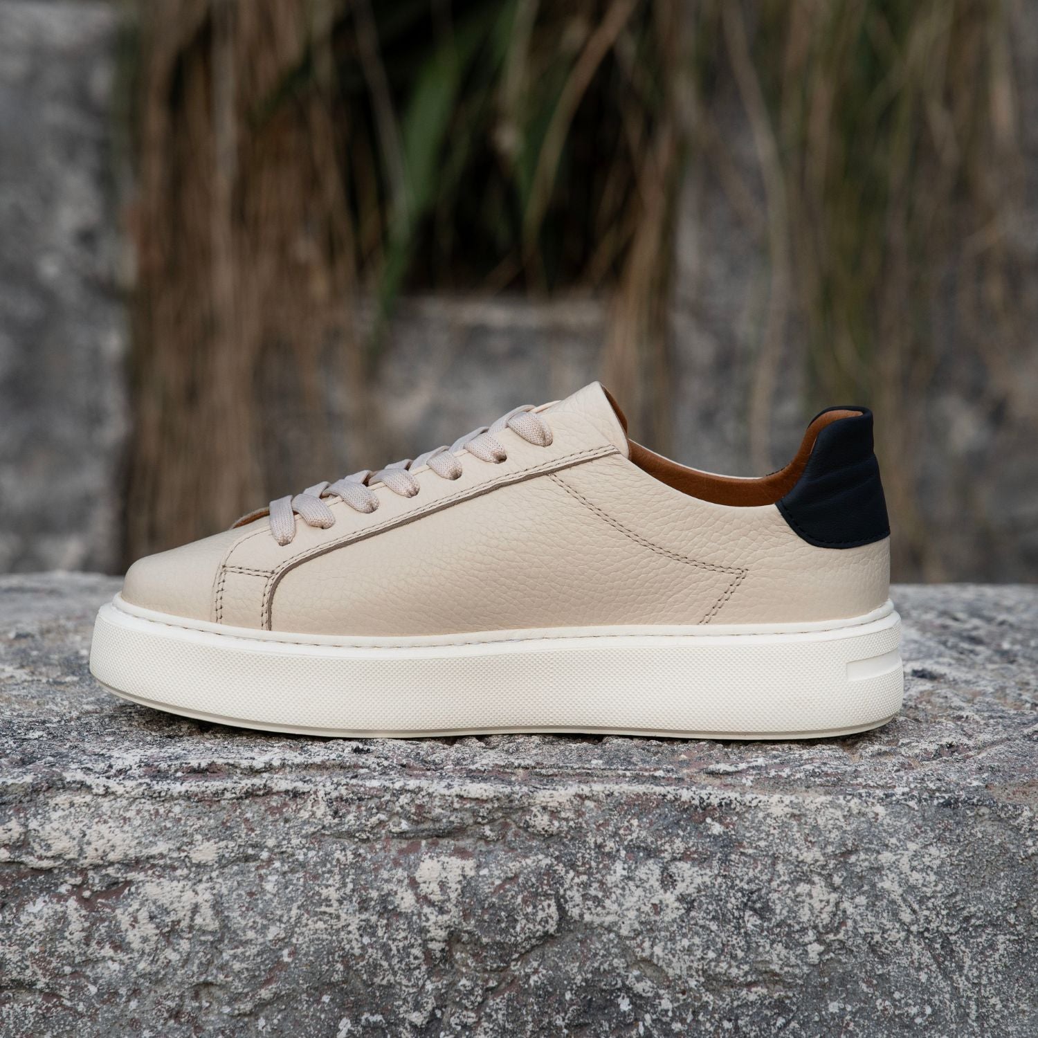 Leathere Signature Sneaker - Beige - SoHo