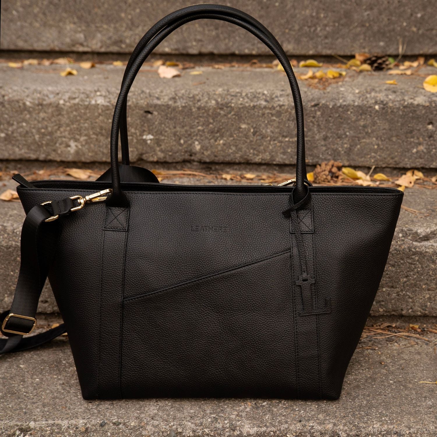 The Leathere New York Tote - Black