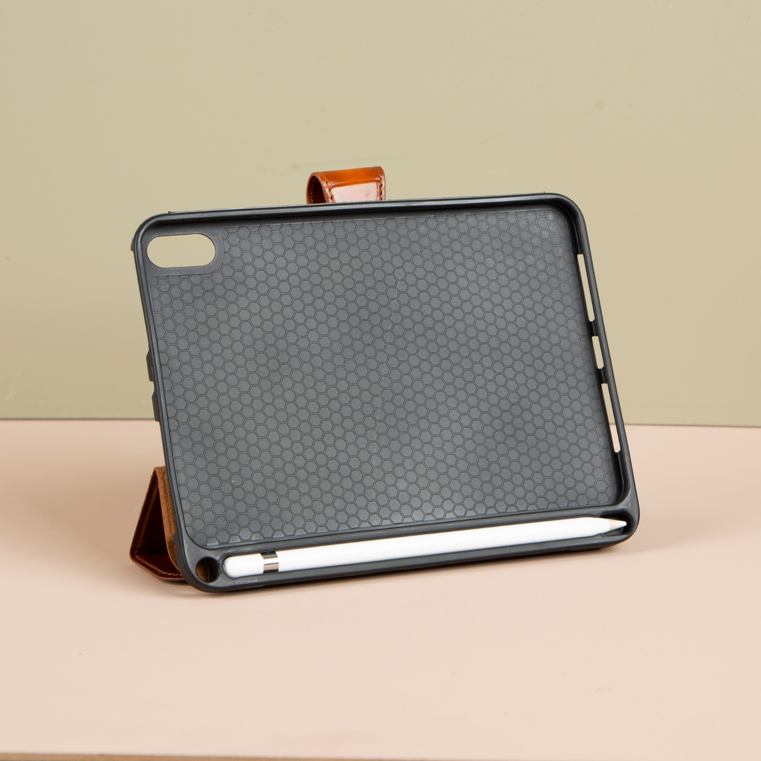 Handcrafted Leather Case for iPad Pro 11 Rich Brown | PATERSON