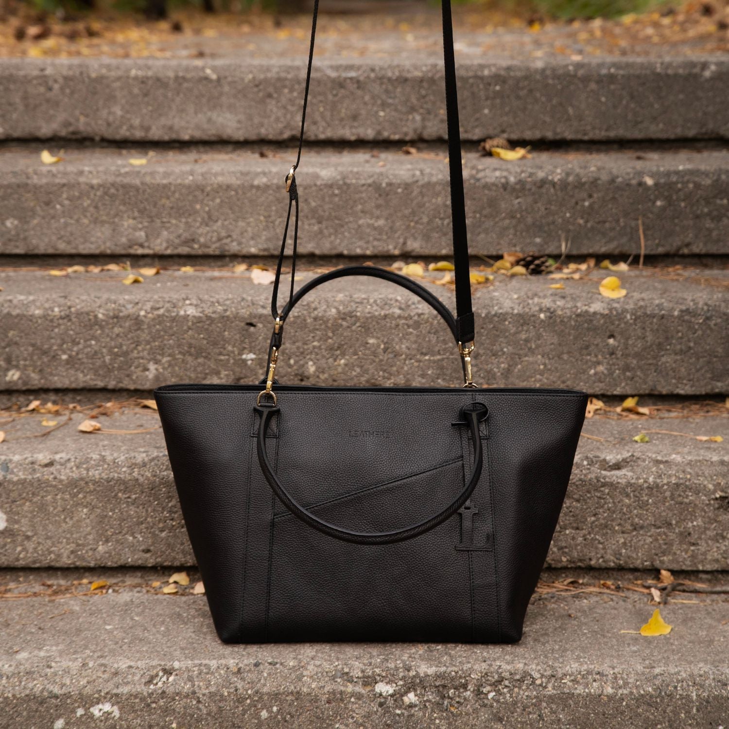 The Leathere New York Tote - Black