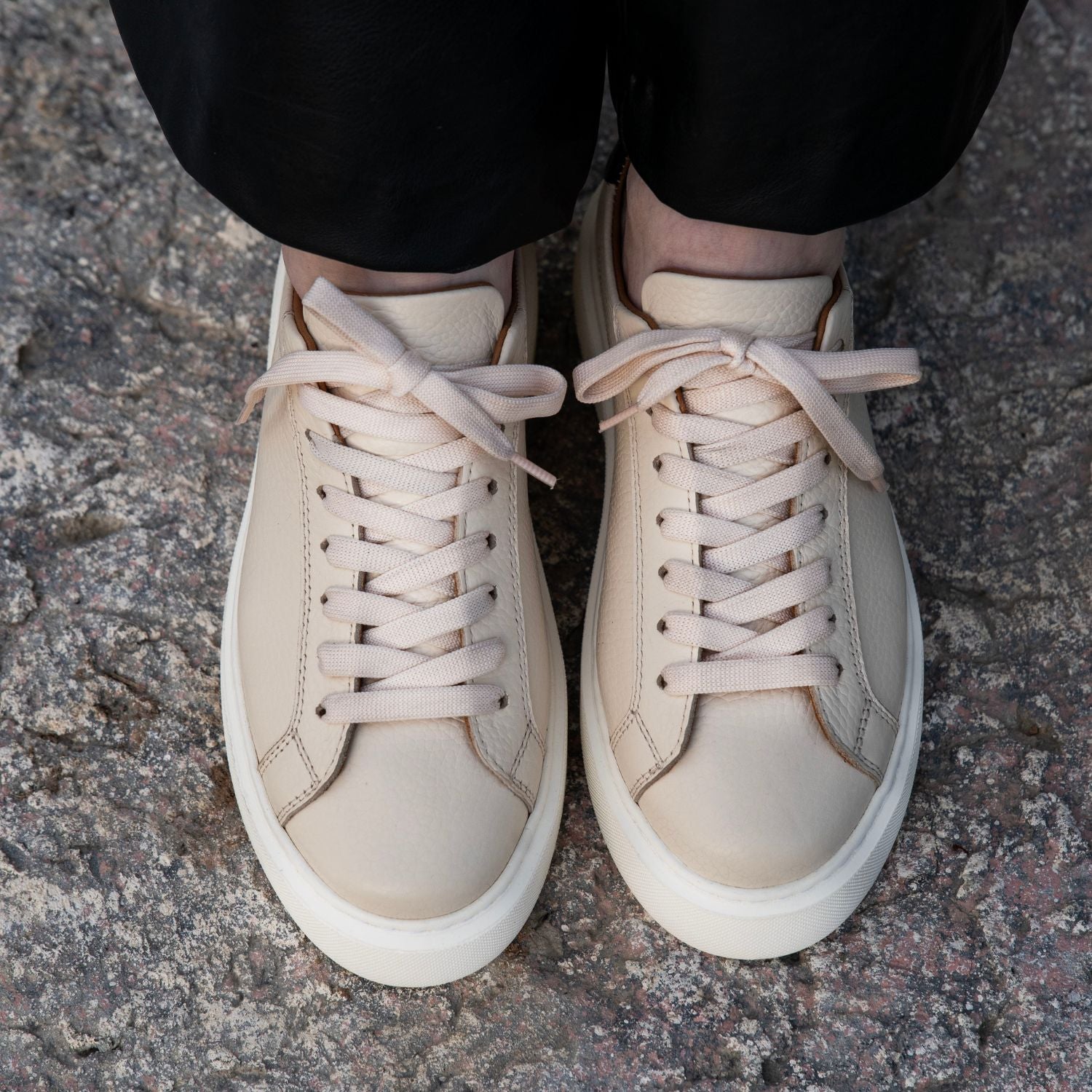 Leathere Signature Sneaker - Beige - SoHo