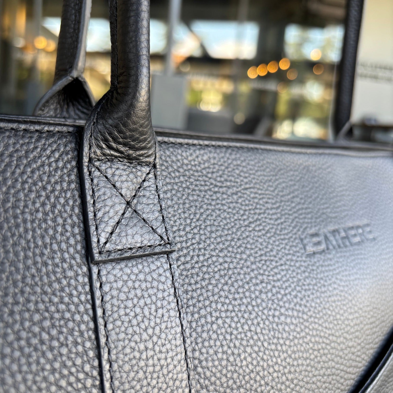 The Leathere New York Tote - Black
