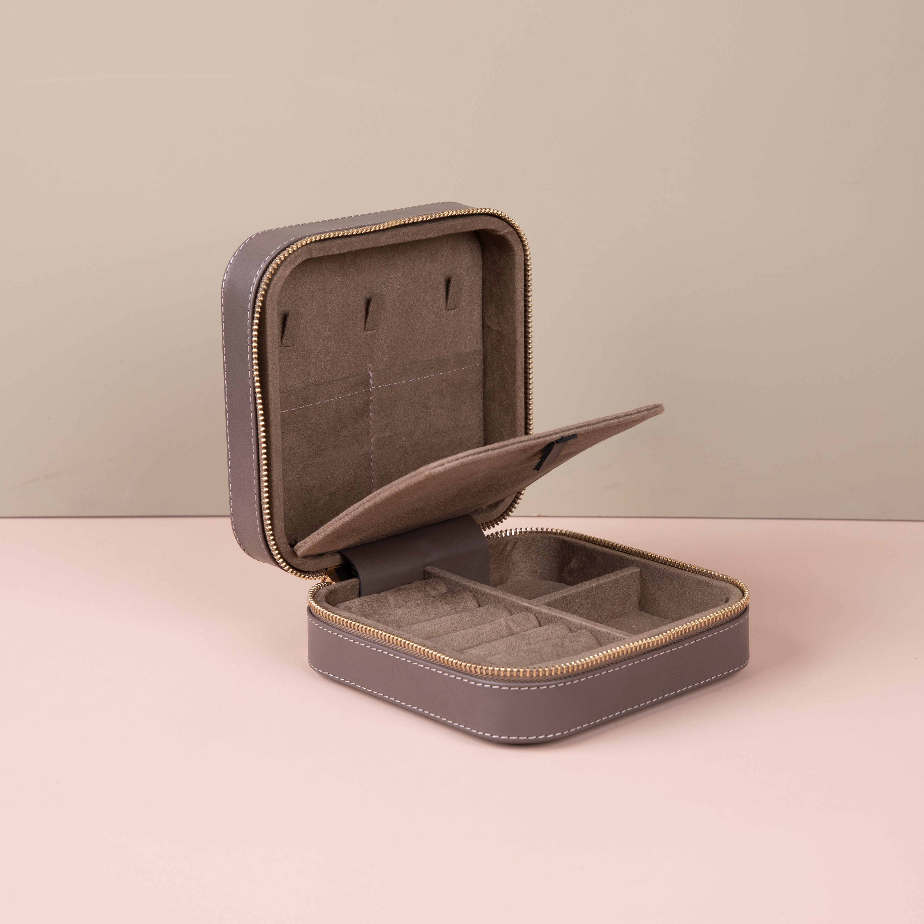 Luxury Travel Jewelry Box – Gray - Palermo