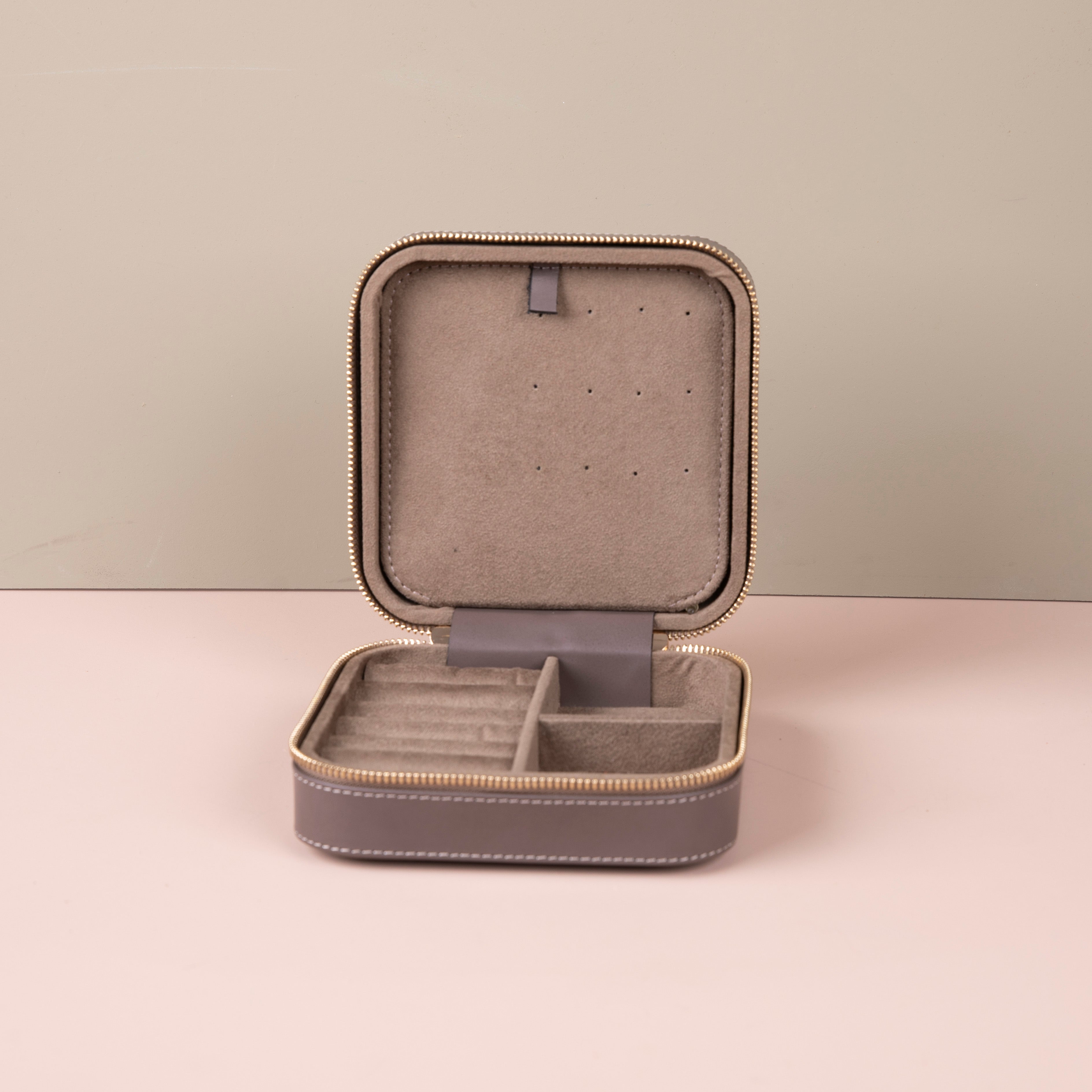 Luxury Travel Jewelry Box – Gray - Palermo