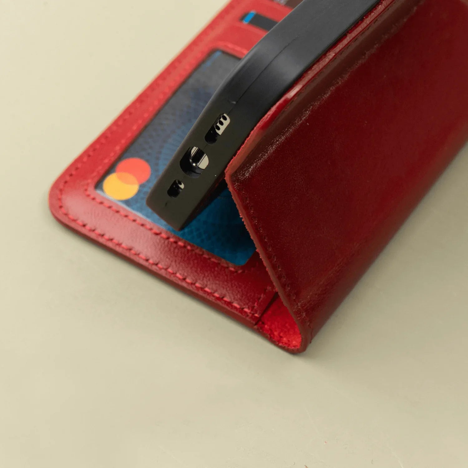 Red Leather iPhone 16 Series Wallet Case - LEATHERE