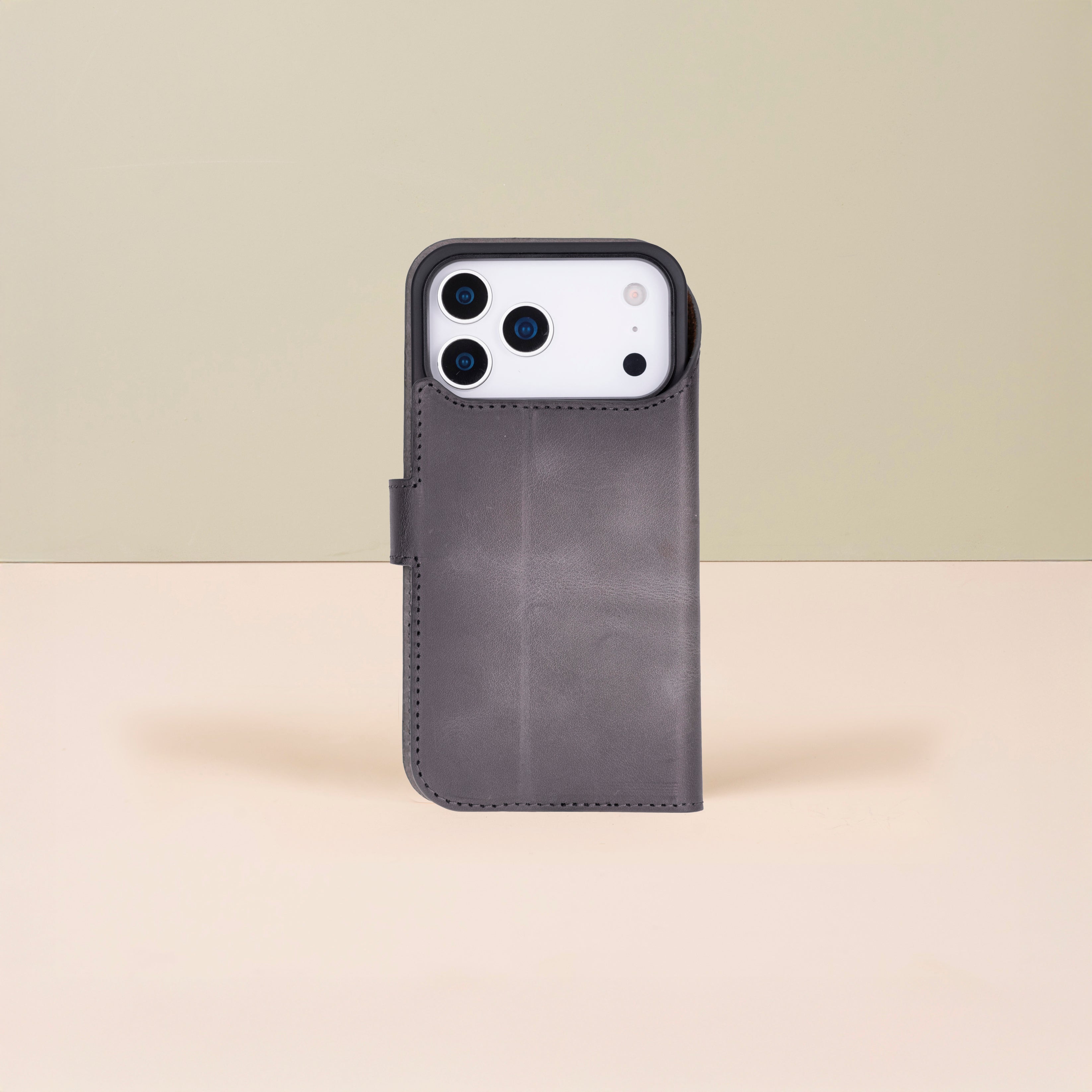 Leather iPhone 17 Pro Max Wallet Case – Gray - Austin