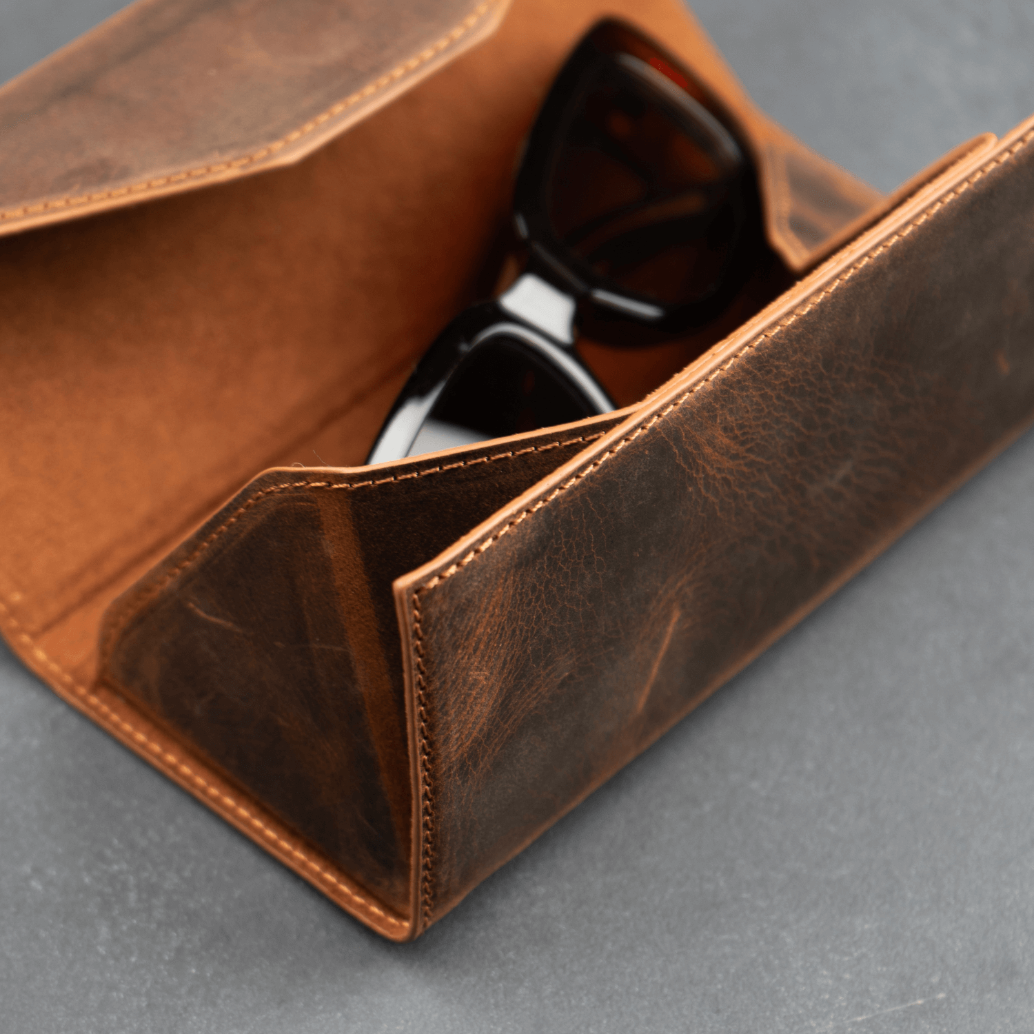 Dark Brown Leather Sunglasses Case - LEATHEREE