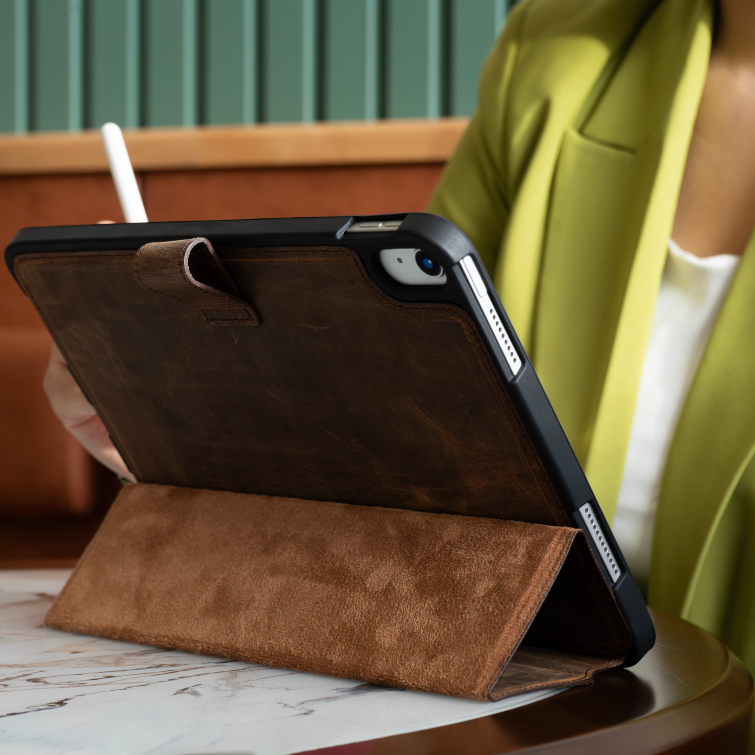 Handcrafted Leather Case for iPad Mini(1,2,3,4,5) Brown | PATERSON