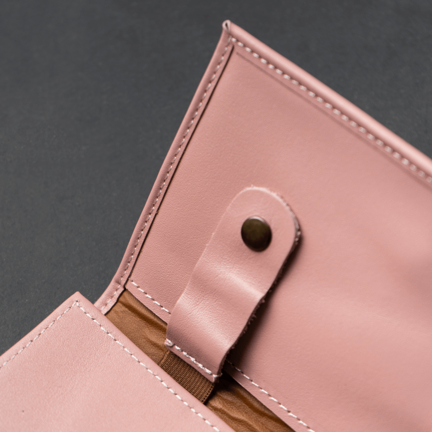 Pink Leather Travel Cable & Tech Organizer - LEATHERE