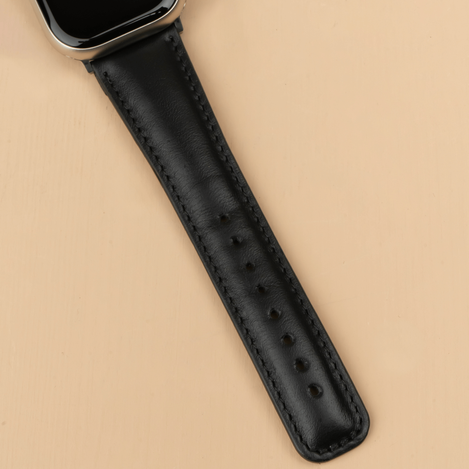 Black Leather Classic Apple Watch Band for All Series - LEATHERE