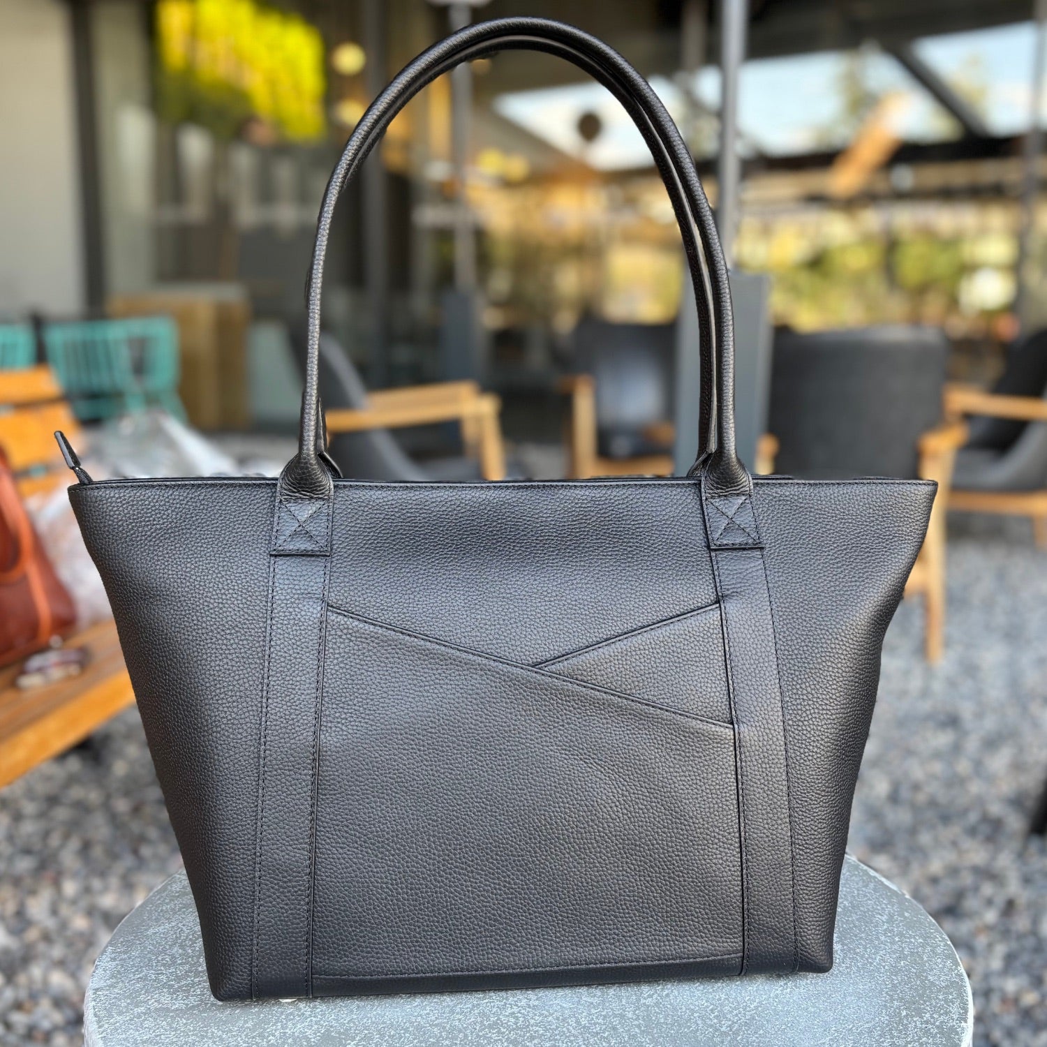 The Leathere New York Tote - Black