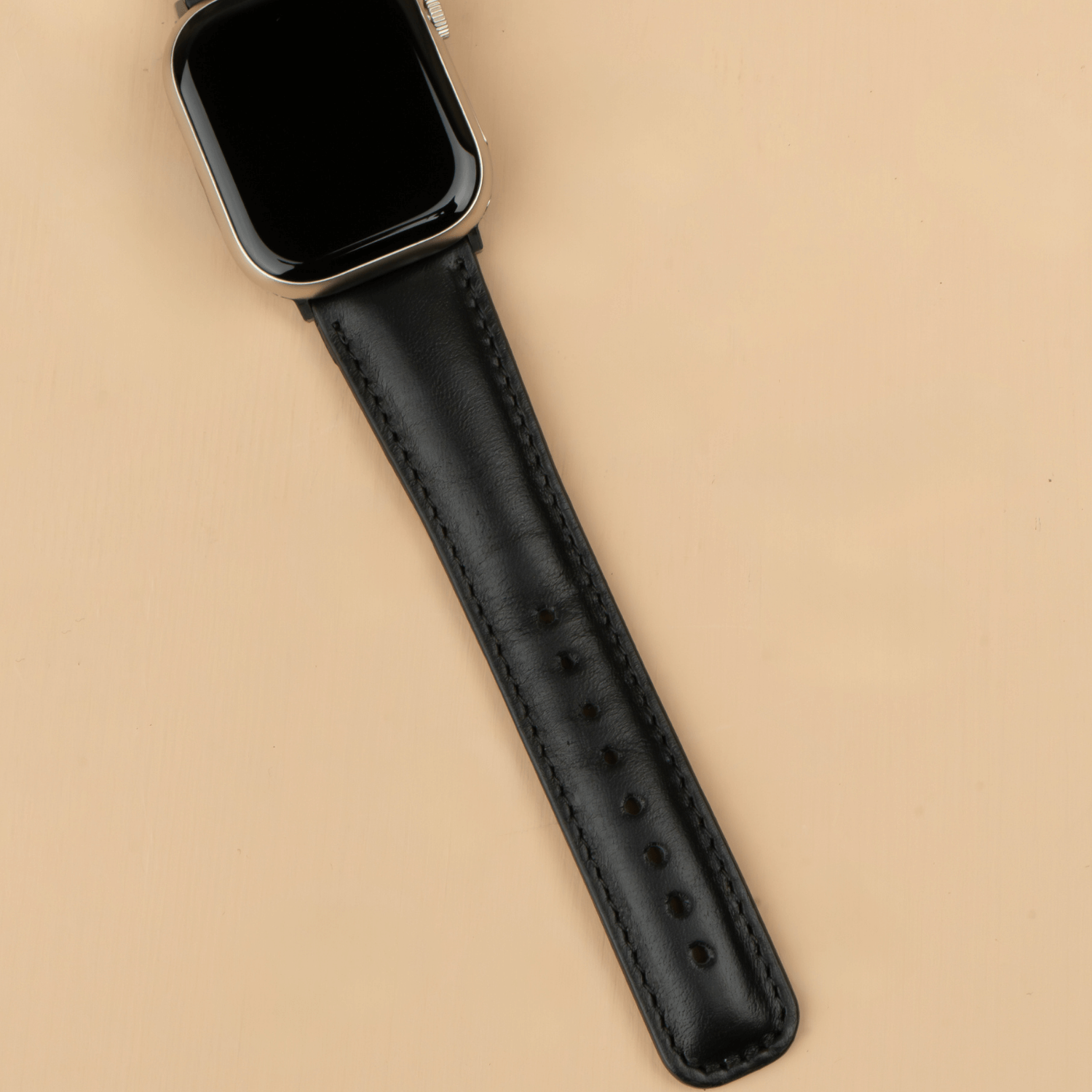 Black Leather Classic Apple Watch Band for All Series - LEATHERE