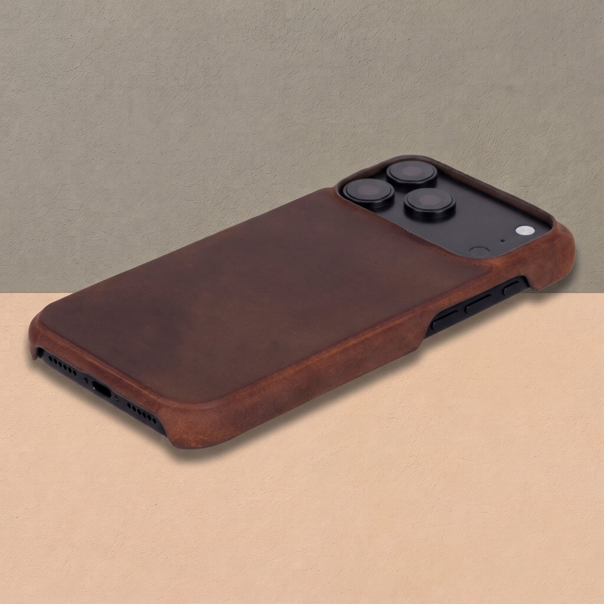 Charleston Antique Brown Leather MagSafe Case for iPhone 18 Pro Max