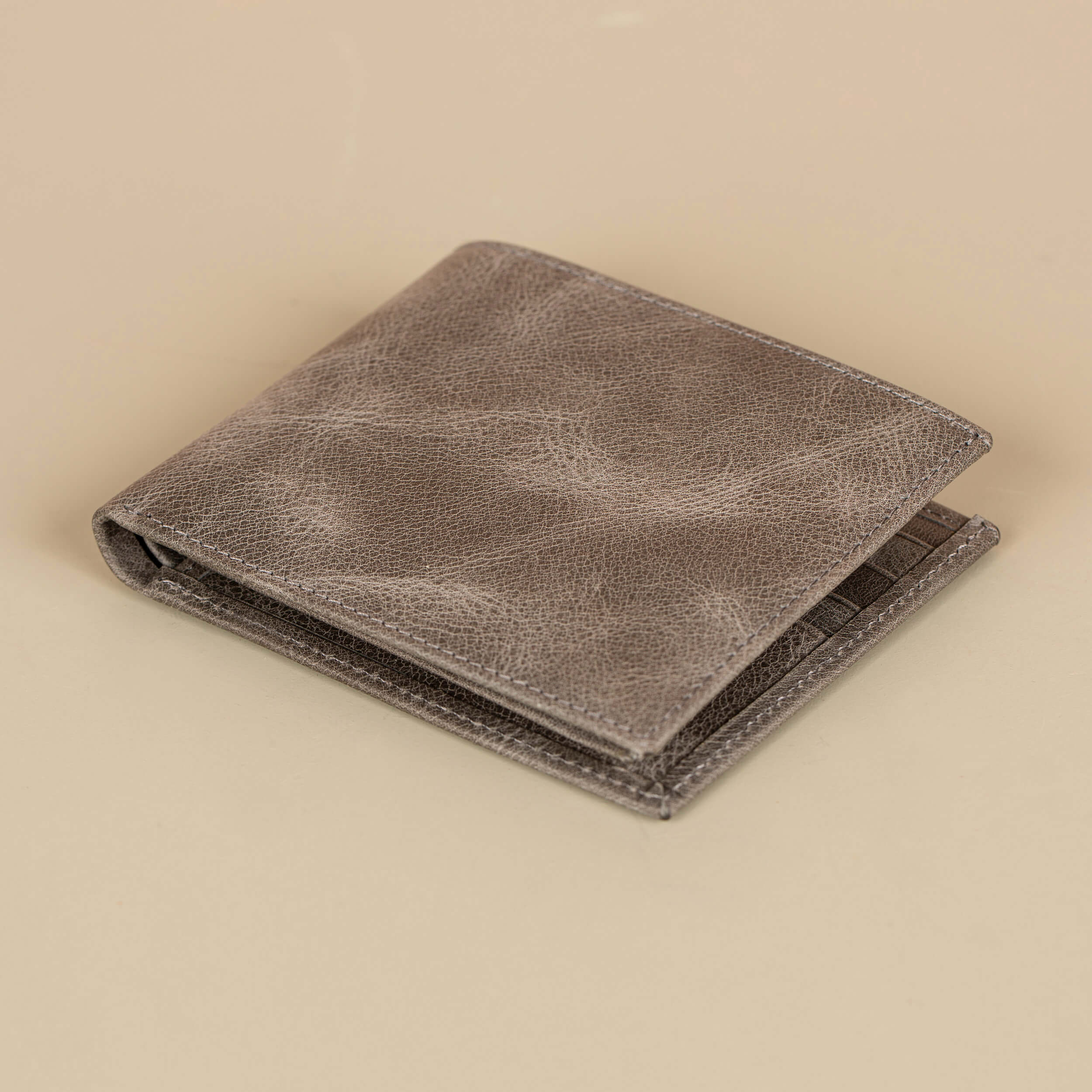 Classic Leather Bifold Wallet - Grey - Los Angeles