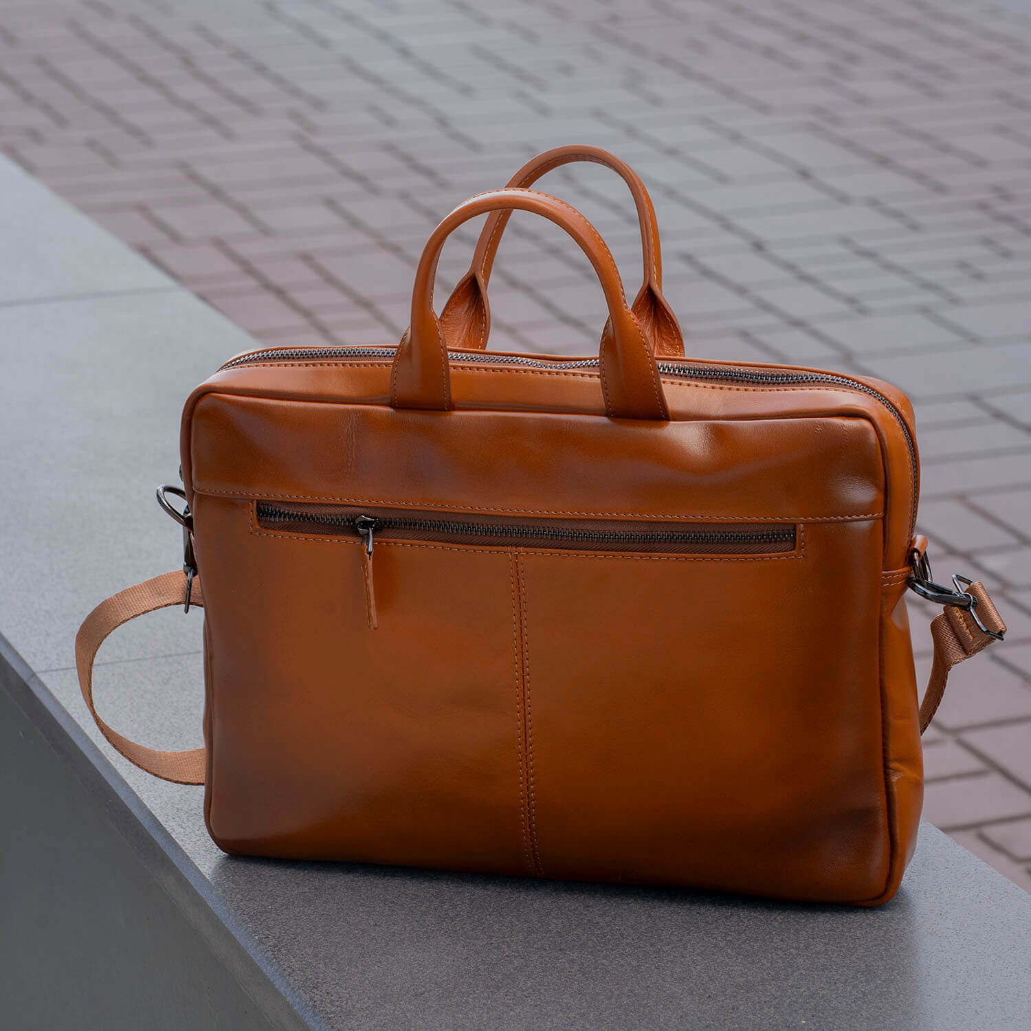 Classic Leather Laptop Bag - Camel Brown - Hollywood