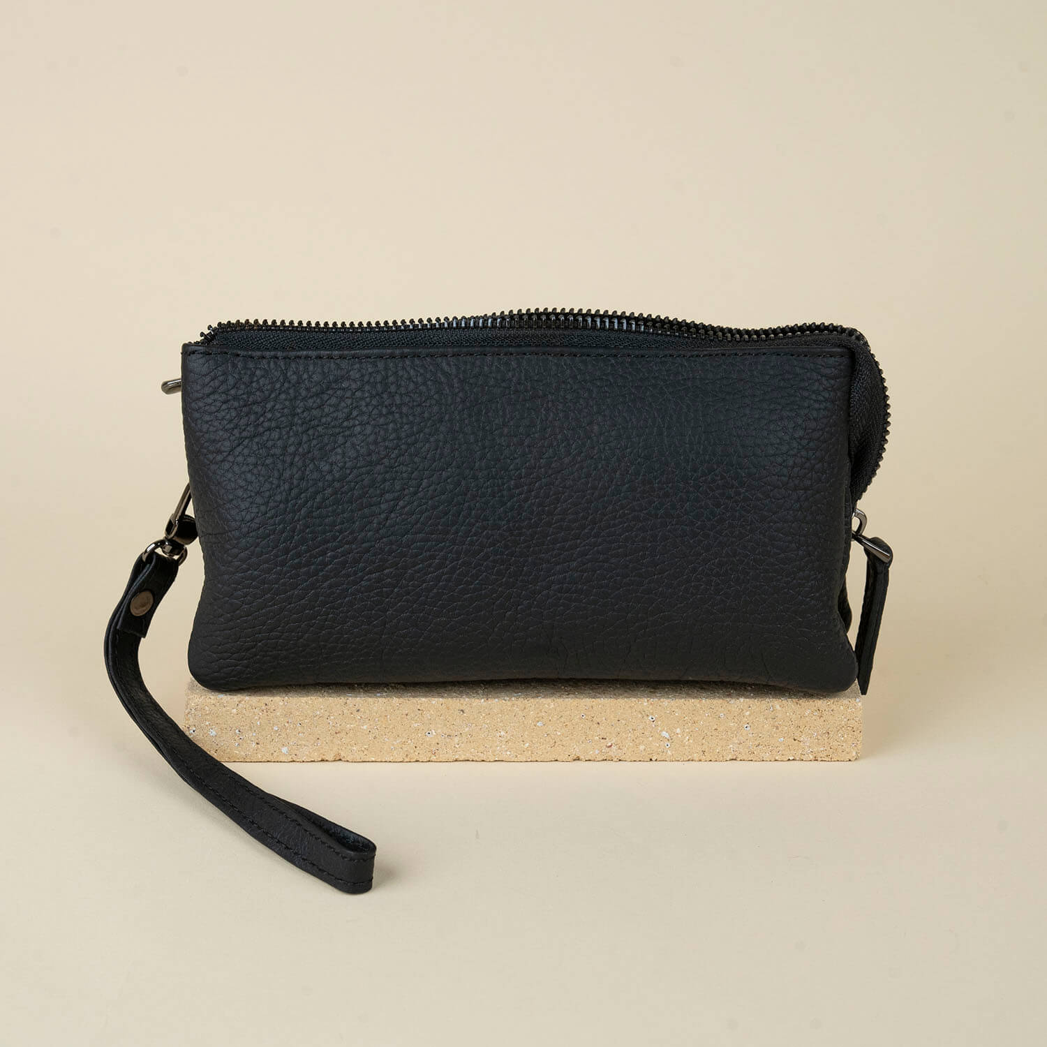 Women's Multi-Compartment Leather Wallet - Black - Lowell