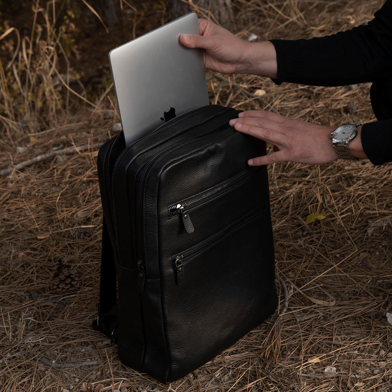 Premium Leather Laptop Backpack - Black - Edinburg