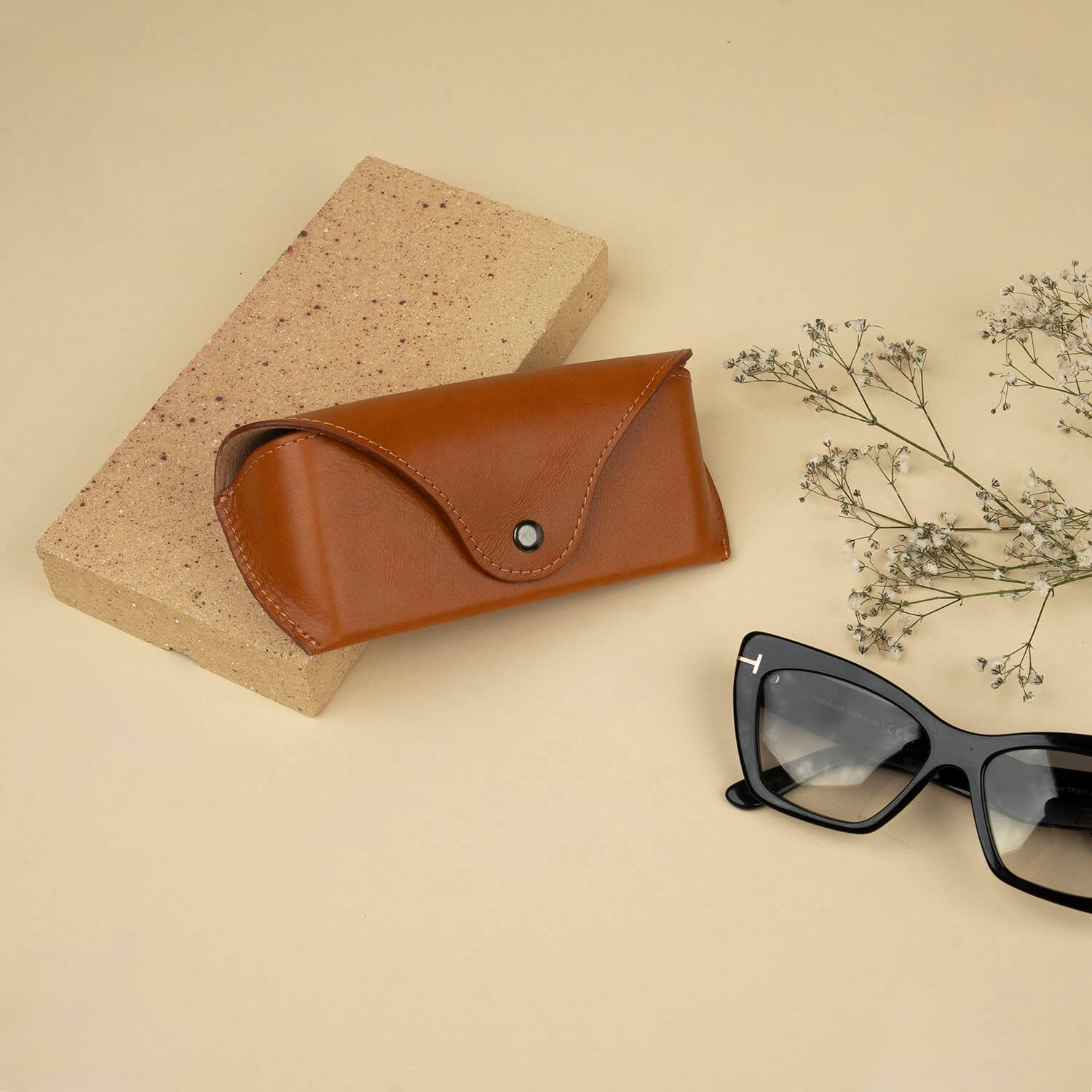 Premium Leather Eyewear Case - Rich Brown - Cambridge