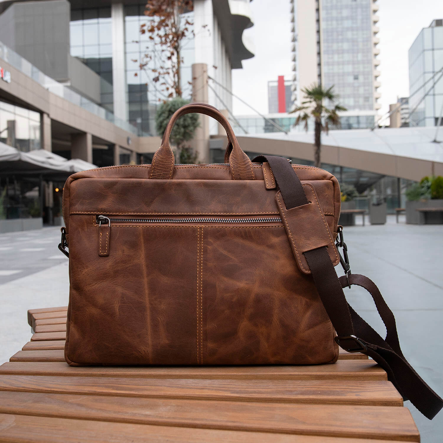 Classic Leather Laptop Bag - Dark Brown - Hollywood