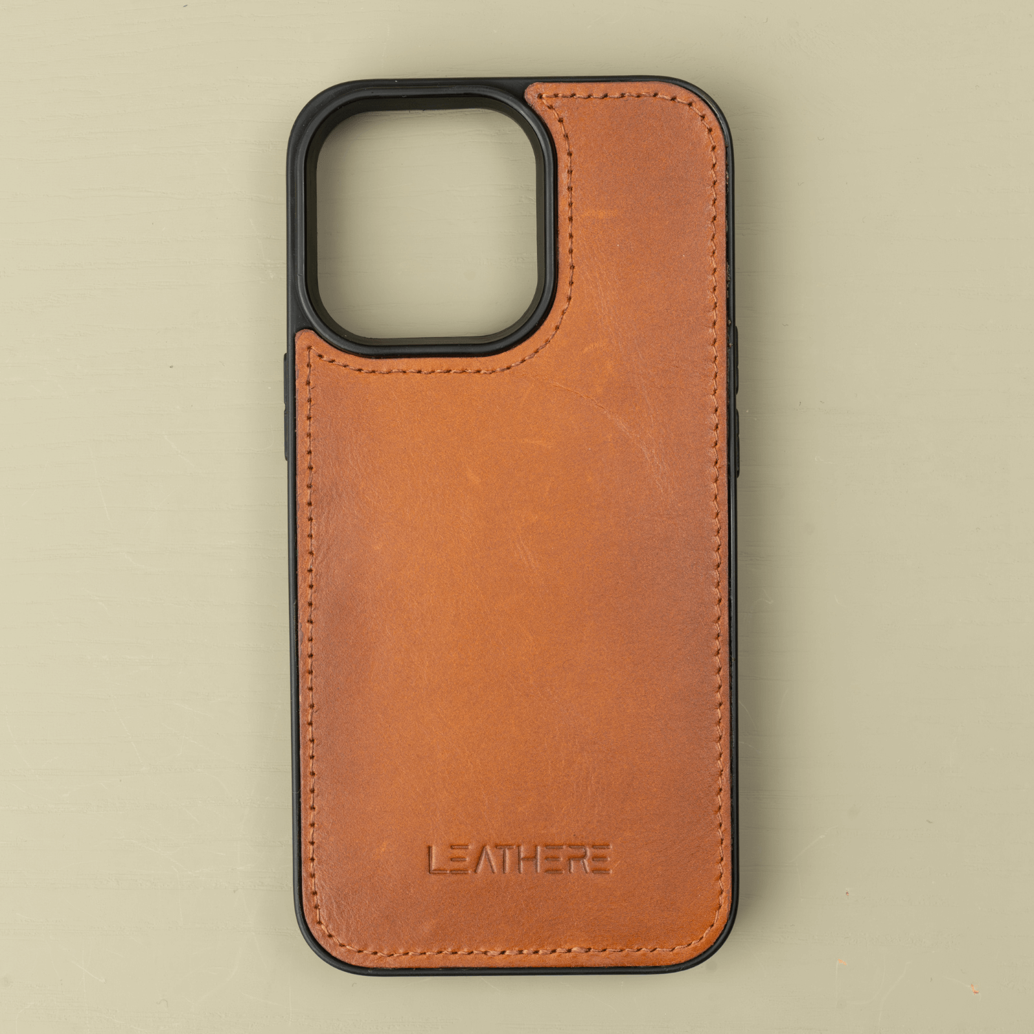 Rustic Brown Leather iPhone 16 Series Snap-On Case - LEATHERE
